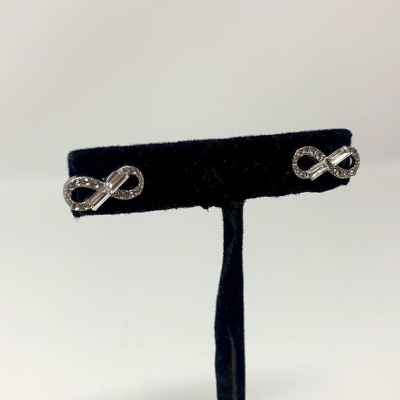 White Rhinestone Crystal Gem Infinity Symbol Studs Post Earrings - Picture 4 of 8
